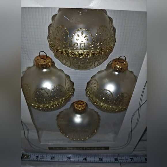 Christmas Holiday Vintage Glass Tree Ornaments Silver & Gold Glitter USA - Picture 9 of 9